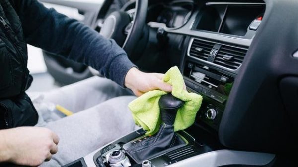 Dọn nội thất ô tô và 3 lợi ích của nó