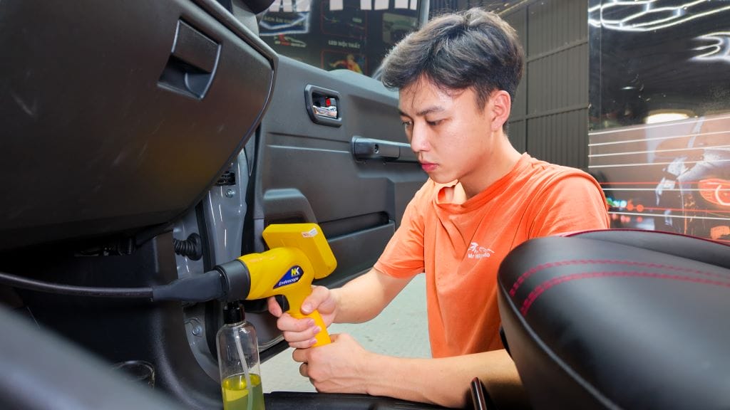 Khử mùi điều hòa ô tô
